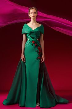 Draped bodice floral motif taffeta dress Gown Christmas, Draped Bodice, Dress Drape, Taffeta Dress, Dress Fitted, فستان سهرة, Feminine Dress, Draped Fabric, Christmas Fashion