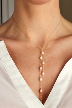 Pearl Tendril Lariat Tie Necklace - Christine Elizabeth Jewelry #14K-Gold-Filled #affordable-bridal-jewelry #beach-wedding-jewelry Bride Pearl Necklace, Classic Pearl Necklace, Elizabeth Jewelry, Tie Necklace, Minimal Jewelry, Sea Glass Jewelry, Necklace Designs, Wire Jewelry, Pearl Jewelry