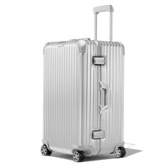 Crafted from high-end anodized aluminum, RIMOWA Original is an iconic luggage design, instantly recognizable with its sleek lines and signature grooves. Within a vast range of sizes, find your trusted and durable companion for your business and leisure travels. Ideal for 16 to 17 days of travel, the RIMOWA Original Trunk in silver features several ingenious functionalities: - Stage-free telescopic handle - RIMOWA Multiwheel® System - TSA-approved locks - Flex Divider Includes a complimentary lea Olympic Airlines, Rimowa Luggage, Air Transat, South African Airways, Cebu Pacific, China Airlines, Vietnam Airlines, Air China, Checked Baggage