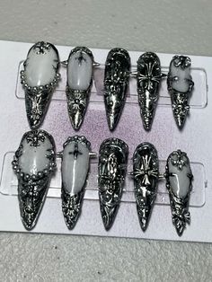 Junk Goth Nails, Chrome Spiral Nails, Goth Chrome Nails, Chrome Charm Nails, Black And Silver Stiletto Nails, Black Nails Y2k, Metal Nails Art, Nail Inspiration Aesthetic, Black Gothic Nails