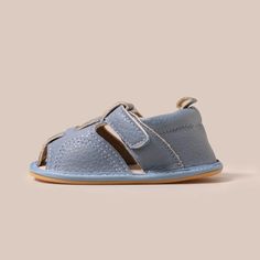 Baby Girl Boy, Walking Sandals, Baby Boy Shoes, Boy Shoes, Toddler Shoes, Made In China, Effortless Style, Kids Shoes