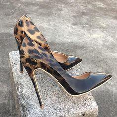 $102.99 · Veowalk Fashion Women Leopard Patent Leather Pumps Pointed Toe 8-12cm Stiletto Ultra High Heel Sexy Ladies Party Shoes Size34-43 - Black Leopard 12cm High Heels Classy, High Heel Stiefel, Office Shoes Women, Basic Heels, Pump Heels, Heels Classy, Hot Heels, White Leopard, Womens Shoes High Heels