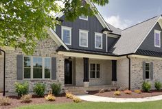 Oyster Bay | Triangle Brick Company Brick Bay Window Exterior, Light Brick And Stone Exterior Combinations, Oyster Bay Brick Exterior, Brick And Siding Combinations, French Country Modern Exterior, Wesley House, Craftsman Exteriors, Triangle Brick