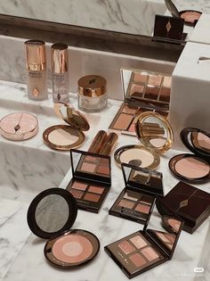 Charlotte Tilbury Makeup: A symphony of sophistication and glamour. Experience the transformative power of beauty as you indulge in products designed to enhance your features and radiate confidence. 💋💫 #CharlotteTilburyGlam #MakeupLuxury Tilbury Makeup, Charlotte Tilbury Makeup, Work Makeup, Basic Makeup, Makeup Aesthetic, Elf Makeup, Top Makeup Products, Winter Makeup