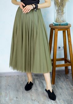 Dear girls, I want to present you a tulle skirt (skirts are presented in 10 colors), which we have created so that every girl in it feels like a real princess. The luxurious ten wedge skirt in two layers of air is like a cloud of fabric on an elastic, flowing lining. Wearing this skirt, you will look elegant, stylish, very fashionable and at the same time, you will feel warm and cozy. You will be able to create endless images from extravagantly elegant to casual. You can wear it to a party, club Tulle Skirt Casual, Tulle Bridesmaids, Tulle Skirt Wedding, Tulle Skirt Bridesmaid, Long Tulle Skirt, Bridesmaid Satin, Bridesmaid Skirts, Tulle Long Skirt, Wedding Simple