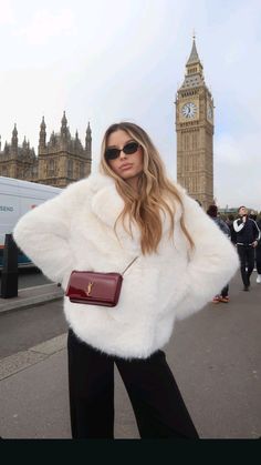 Cold Girl, London Look, Europe Winter, Fall Inspiration, Ootd Ideas, Outfit Winter, Post Ideas, London Travel