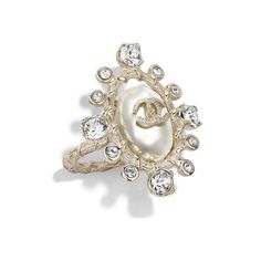 White Crystal Ring, Mode Chanel, Expensive Jewelry Luxury, Kawaii Jewelry, Frou Frou, Chanel Earrings