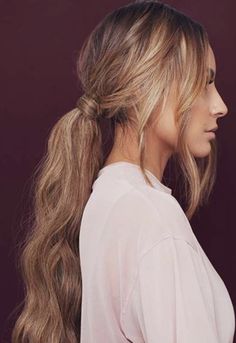 Keep it sleek with pin-straight strands or pull loose waves back into a low ponytail for a romantic, feminine look. Cute Hairstyles For Long Hair, Beachy Waves Hair, Long Hair Do, Long Hair Trends, Formal Hairstyles For Long Hair, Haircut Types, Long Hair Tutorial, Low Ponytail, Ponytail Styles