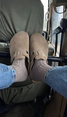 Birkenstock Clogs Casual, Socks For Birkenstock Clogs, Birkenstock Clog Aesthetic, Brikstocks Clogs, Guys In Birkenstock Clogs, Until Friday Night, Aesthetic Shoe, Shoe Aesthetic, Go Viral On Tiktok