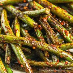 asparagus with seasoning on the side