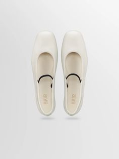 Women's White Ballet Flat | Aurora in Crema – KOIO White Ballet Flats, The Aurora, Ballet Flat, Nappa Leather, Ballet Flats, Aurora, Perfect Fit, Ballet, Elastic