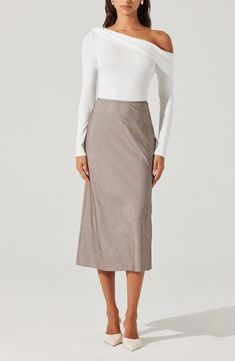 Achieve a polished look in this stretch-kissed skirt that's a versatile choice from the office to brunch dates. Hidden side-zip closure 87% polyester, 10% rayon, 3% elastane Dry clean Imported Elegant Lined Mini Skirt For Brunch, Elegant Pencil Skirt For Brunch, Relaxed Pencil Skirt For Brunch, Elegant Stretch Skirt For Brunch, Elegant Pleated Mini Skirt For Brunch, Chic Pencil Skirt For Brunch, Fitted Asymmetrical Skirt For Brunch, Lined Pencil Skirt For Brunch, Fall Brunch Lined Skirt