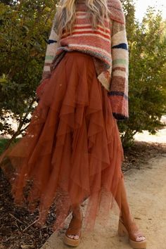 Boho Tulle Skirt Outfit, Chic Tiered Skirt For Fall, Fall Tiered Ruffled Skirt, Brown Tiered Skirt For Fall, Brown Tiered Skirt Bottoms For Fall, Fall Ruffled Tiered Skirt Bottoms, Spring Tiered Skirt For Layering, Layering Tiered Lined Skirt, Tiered Skirt For Spring Layering