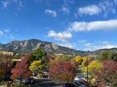 Beautiful blue sky touching the mountains with various purple and green trees surrounding Colorado College Aesthetic, Boulder Aesthetic, Cu Boulder Campus Aesthetic, University Of Northern Colorado, University Of Colorado Boulder Aesthetic, Boulder University, Colorado State University Campus, Emma Core, Colorado College