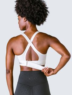 Selena | Size Luxe Jump Higher, Busted Band, Bra Size Guide, High Impact Sports Bra, White Sports Bra, High Jump, Sports Bra Sizing, Cross Training, Side By Side