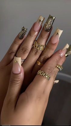 Arabian Nails Design, Mixed Metals Nails, Nail Inspo Trendy Fall, Baddie Acrylic Nails Designs, Drip Nails, Colored Acrylic Nails, Girly Acrylic Nails, Classy Acrylic Nails, Nails Only