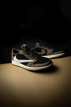 Last month’s most coveted release is no doubt the Travis Scott x Air Jordan 1 Low. The drop-top version of the rapper’s Jordan 1 High released in very limited quantities, and Scott has already confirmed that no more pairs will be on the way. Don’t miss out. Shoe Surgeon, Scott Travis, Nike Air Jordan Low, Travis Scott Shoes, High Top Jordans, Sneaker Art, Sneakers Addict, Stadium Goods, Drop Top