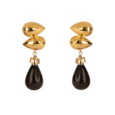 Crafted from semi-precious stones, the Lili Earrings offer a versatile style with a removable drop, allowing for a transition to a more minimalist look. Their design seamlessly fuses vintage and art deco influences. Timeless Evening Earrings With Gemstone, Timeless Gemstone Earrings For Evening, Timeless Gemstone Earrings For Formal Occasions, Elegant Polished Finish Drop Earrings, Luxury Teardrop Diamond Earrings, Timeless Teardrop Polished Earrings, Luxury Long Drop Linear Earrings For Formal Occasions, Timeless Teardrop Earrings With Polished Finish, Elegant Formal Linear Earrings