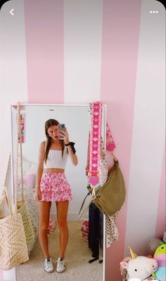 #preppy Kieran Core, Emily Core, Preppy Photos, Preppy Teen, Preppy Basics, Preppy Pics, Preppy Pfp, Preppy Blogs, Preppy Fits