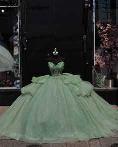 Sparkly Green Corset Quinceanera Dress 2024 Beads Crystal Pearls Ball Gown Prom Dress Bow Vestidos Ball Gown Princess, Green Quinceanera Dresses, Dress Quinceanera, Green Corset, Ball Gowns Princess, Dresses Ball Gown, Quinceanera Dress, Old Dresses