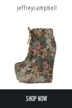 Ugly Shoes, Funky Shoes, Lace Up Wedges, Wedge Ankle Boots, Floral Tapestry, Gorgeous Shoes, Jeffrey Campbell Shoes, Pretty Shoes, Wedge Boots