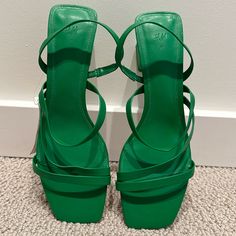 New With Tags Size 39/8 Fits Tts Super Fun Green Color Strappy Sandal With ~2-2.5 Inch Block Heel Green Sandals For Summer Day Out, Green Strappy Sandals For Summer, Casual Green Strappy Sandals, Summer Strappy Heels, Summer Green Heels With Ankle Strap, H&m Heels For Spring Party, Green Strappy Heels For Spring, Green Strappy Heels For Summer, Summer Green Ankle Strap Heels