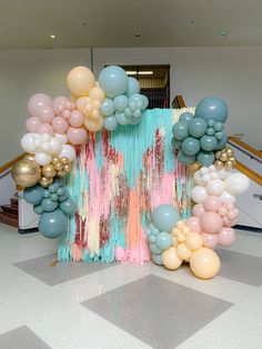 Balloon Arch With Fringe, Balloon House, Streamer Backdrop, Fringe Backdrops, Birthday Party Decorations Diy, Graduation Balloons, Balloon Arches, Horse Birthday, Diy Balloon Decorations