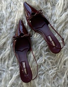 Shoes Summer 2024, Everyday Heels, Miu Miu Heels, Classy Heels, Pretty Heels, Dr Shoes, Smink Inspiration, Shoes Heels Classy, Vintage Heels