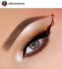 Halloween Party Makeup, Halloween Make-up Looks, Make Up Designs, Halloween Eye Makeup, Halloween Makeup Inspiration