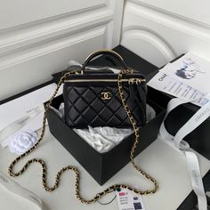 Luxury - Bags - 876 A+ Excellent Quality copies; Contact us if you've any questions in your mind. Vanity Bag, Girly Bags, Chanel Bags, Diaper Backpack, Baby Bag, Party Fashion, Satchel Bags, Chanel Bag, Designing Women