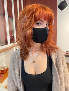 Auburn Mullet Hair, Alt Copper Hair, Copper Wolf Cut, Ginger Wolfcut, Ginger Wolf Cut, Hair Inspo Ginger, Miley Hair, Scene Haircut, Red Hair And Tattoos