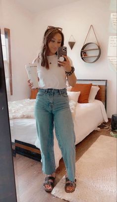 Jeans And T Shirt Outfit Spring, Modest Outfits For Summer Casual, Modest Summer Shirts, Summer Outfits Modest Casual, Boho Edgy Outfits, Modest Jeans Outfit, Modest Summer Fits, Casual Modest Summer Outfits, Casual Church Outfits Summer