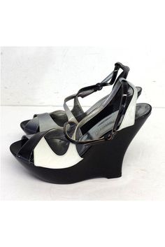 Size 10 EU 40 Black & Grey Patent Leather Platform Wedges Made in Italy Comes w/original box & dust cover Adjustable ankle straps Light wear Platform height 1.5" Heel height 5.25" Fitted Black Heels With Strap, Fitted Black Strapped Heels, Black Adjustable Heels For Formal Occasions, Shoe Websites, Dust Cover, Ankle Straps, Platform Wedges, Black Grey, Patent Leather