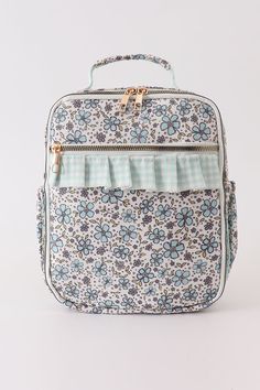 Make lunchtime a blooming good time with our Green Floral Ruffle Lunch Bag! Featuring a playful floral design and charming ruffle detail, this bag adds a touch of fun to your lunch routine. Stay stylish and eco-friendly with this insulated bag, perfect for on-the-go meals. 8*10*3in 25%Cotton 75%Polyester MC403327 Preschool Lunch Box, Toddler Lunch Box, Preschool Lunch, Girls Lunch, Toddler Lunch, Cute Lunch Boxes, School Bag Essentials, Toddler Lunches, Best Lunch Bags