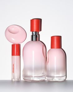 Fragrance Parfum Eau de Parfum Personal Scent Signature Scent Peppercorn Pink Peppercorn Glossier you. Glossier You Perfume, Glossier Perfume, Milky Jelly Cleanser, Glossier You, Travel Size Perfume, Solid Perfume, Best Perfume, Signature Scent, Perfume Spray