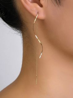 DETAILS Composition: 100% Copper Long Chain Earrings, Jewelry Accessories Ideas, Spiral Earrings, Classy Jewelry, Fancy Jewellery, Jewelry Lookbook, Fancy Jewelry, Dangly Earrings, Threader Earrings