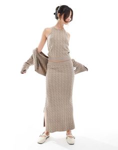 Faldas de Vero Moda Parte de un conjunto El top se vende por separado Talle alto Cinturilla elástica Abertura lateral Corte estándar Cable Knit Tank Top, Knit Midi Skirt, Spring Floral Dress, Knit Tank Top, Skirt Co Ord, Long Black Dress, Jumpsuit Shorts Rompers, Satin Slip Dress, Knit Midi