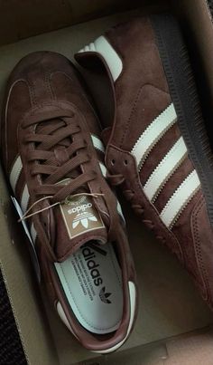 Brown Aesthetic Shoes, Adidas Shoes Aesthetic, Adidas Aesthetic, Adidas Brown, Brown Adidas, Shoes Heels Classy, Stunning Shoes