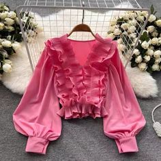 Elegant sweet top, v-neck chiffon shirt with bubble sleevesMaterial:chiffonColor:white,black,pink,purpleStyle:chicFeatures:sweetSize(CM):free 1inch=2.54cmlength:45,bust:100,waist:60-80&ltp&gtAll items will arrive in about 20-25 business days, if you have an emergency, please contact us to upgrade logistics.</p>&ltbr/>&ltp&gtNeed to add 16 dollars fast shipping(Arrive in 10-14 days).</p>&ltbr/> Cute V, Ethereal Dress, Sweet Top, Fashion Top Outfits, Everyday Fashion Outfits, Fashionista Clothes, Chiffon Ruffle, Chiffon Shirt, Black White Pink