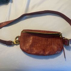 New Hobo Belt Bag, Brown Leather. Never Used. No Tag. Pouch Belt Bag With Removable Pouch For Errands, Removable Pouch Belt Bag For Errands, Everyday Crossbody Belt Bag With Gold-tone Hardware, Chic Pouch Belt Bag For Errands, Brown Belt Bag With Gold-tone Hardware, Chic Belt Bag With Adjustable Strap For Errands, Belt Bag, Mini Bag, Brown Leather