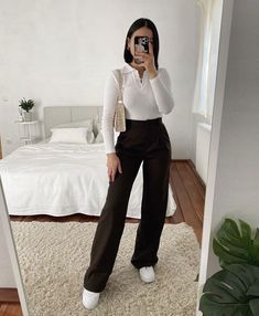 Semi Formal Outfits For Women, Semi Casual Outfit, Chique Outfit, Semi Formal Outfits, Mode Zara, Office Casual Outfit, Casual College Outfits, Chique Outfits, Business Outfits Women