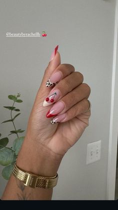 Disneyland Almond Nails, Cheetah Tip Nails Almond, Wiggly French Tip Nails, October Birthday Nail Ideas, Easy Y2k Nail Designs, Spunky Nail Designs, French Tips Nails Design, Thanksgiving Almond Nails Designs, Cute Nails Thanksgiving