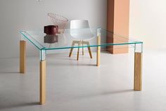 Perseo Dining Table Luxury Furniture Brands, Contemporary Furniture Design, Contemporary Dining Room, Glass Furniture, Dining Table Design, Glass Dining Table, Contemporary Glass, Elegant Dining, Design Minimalista