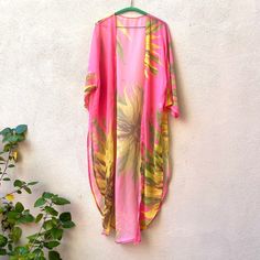 Nwot Gorgeous Floral Caftan Cover Up Tunic Kimono Long Duster Xl Yellow Kaftan For Beach Cover-up, Yellow Bohemian Summer Kimono, Yellow Bohemian Kimono For Summer, Yellow Summer Kimono For Beach Cover-up, Flowy Yellow Summer Kaftan, Long Yellow Kimono For Festivals, Yellow Bohemian Kimono For Vacation, Festival Printed Yellow Kimono, Yellow Spring Kaftan With Kimono Sleeves