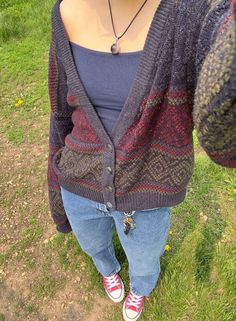 Hiking Outfit Late Summer, Thrifting Fall Outfits, Midsize 80s Fashion, Groovy Fall Outfits, Book Lover Aesthetic Outfits, B2k Outfits, Nature Tone Outfits, Fall Fits Aesthetic Vintage, 90s Grudge Aesthetics