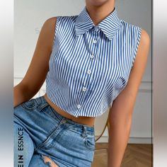 Sleeveless Button-Down Striped Shirt That’s Cropped And Tight Fitted At The Bottom Sleeveless Button Down Shirt Outfit, Cropped Shirt Outfit, Sleeveless Shirt Women, Striped Sleeveless Top, Spring Blouses, Quick Outfits, Stretchy Tops, Trendy Fashion Outfits, Unique Shirt