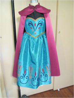 a dress made to look like a frozen princess