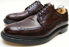 MENS FABI FLEX GOODYEAR BURGUNDY WINGTIP OXFORD DRESS SHOES SZ 40 1/2 US 7.5 D Maker FABI Size 40 1/2, USA 7 1/2 M Material Leather Soles are made of Leather AND MAN MADE Sole Condition (10 being new) 7 Blemishes / Defects / Condition  Good Used Condition. ALL ITEMS ARE SOLD AS IS. NO REFUNDS. NO RETURNS. NO EXCEPTIONS Color(s) BURGUNDY Dimensions : The following are the measurements for these shoes. Please measure against some you already own. Not all makers use standard measurements for sizing Brown Low-top Formal Dress Shoes, Formal Low-top Goodyear Welted Dress Shoes, Formal Low-top Dress Shoes With Goodyear Welt, Classic Low-top Derby Shoes For Formal Occasions, Classic Low-top Derby For Formal Occasions, Classic Low-top Dress Shoes For Formal Occasions, Elegant Low-top Oxfords For Semi-formal Occasions, Vintage Low-top Formal Oxfords, Vintage Formal Low-top Oxfords