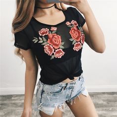 Round Neck Embroidery Short-Sleeved T-Shirt Embroidered Tops, Neck Embroidery, Embroidered Clothes, Diy Couture, Street Chic, Floral Shirt, Outfits Casuales, Zara Tops, Womens Fashion Casual