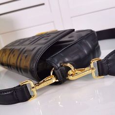 1:1 Replica Bags  Measurements: 27 x 16 x 6 cm / 10.6 x 6.3 x 2.3 inches   Decorated with an FF clasp  Black  Hardware gold Black Hardware, Leather, Gold, Black, Baguette